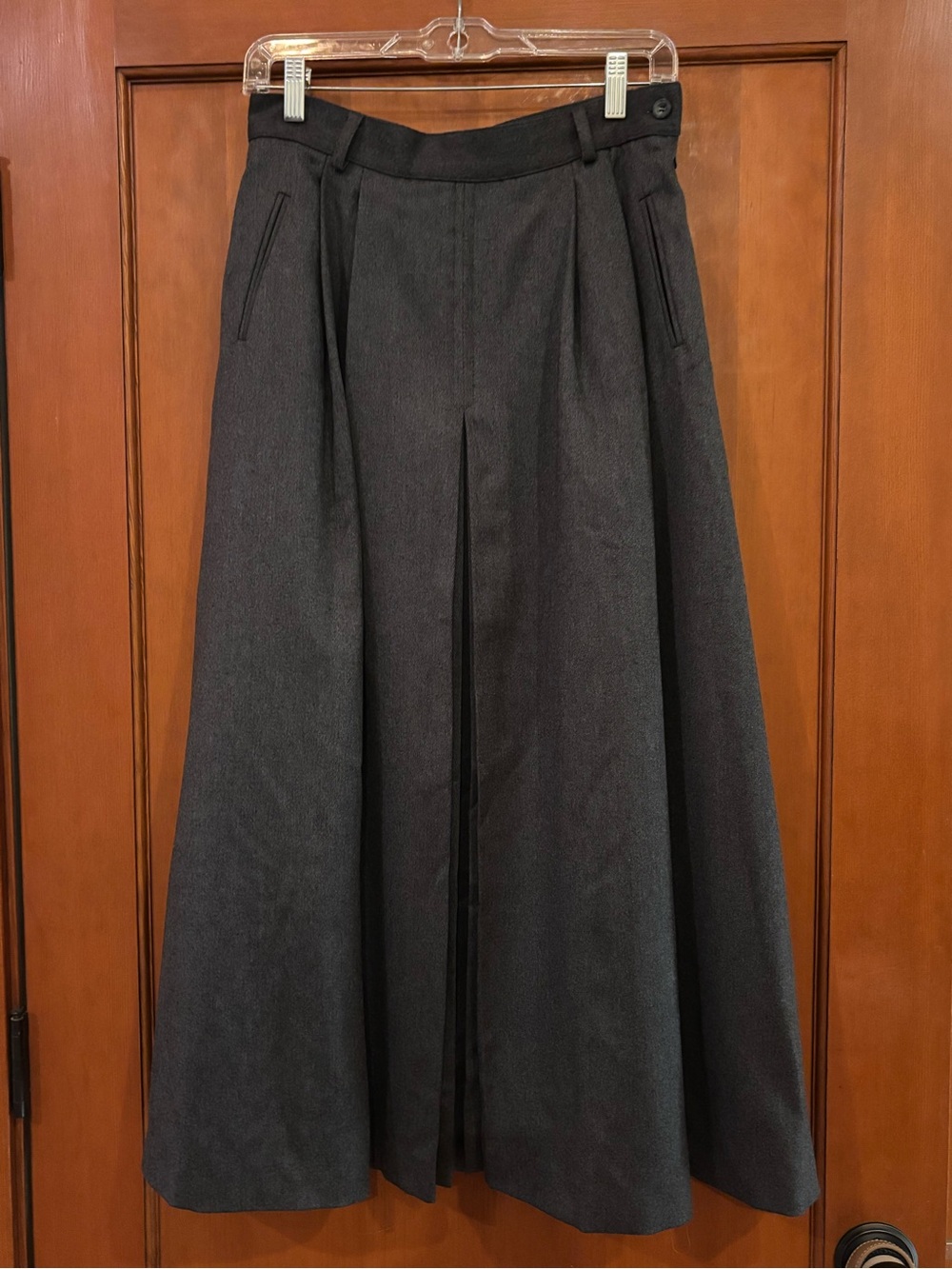 Vintage Laura Ashley Charcoal Gray Pleated Wool Skirt Size 10